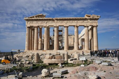 Grecy domagają się zwrotu słynnych rzeźb z Partenonu