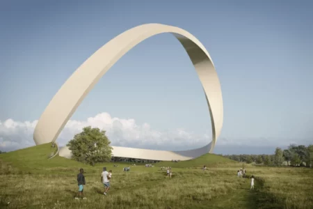 Gigantyczna wstęga Möbiusa powstaje w Warwickshire