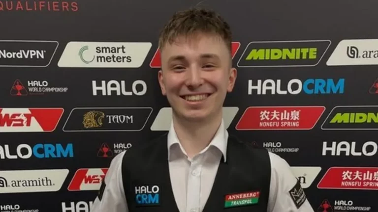 Pierwszy Polak w mistrzostwach świata w snookerze!