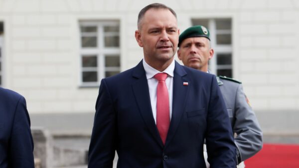 Karol Nawrocki trzeci w rankingu prezydentów III RP według sondażu