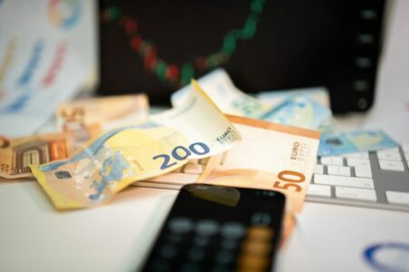 Ogromne marnotrawstwo publicznej kasy podczas pandemii