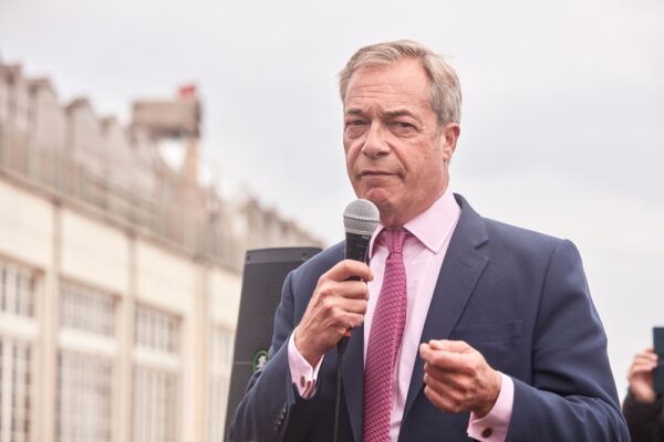 Nigel Farage zrezygnuje z mandatu posła w Clacton-on-Sea