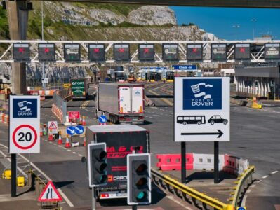 Protest w Dover. Demonstranci zablokowali port i drogi