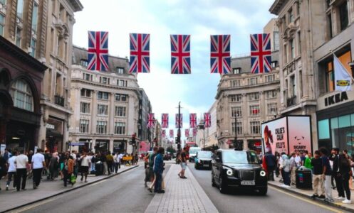 Oxford Street bez aut. Londyn stawia na pieszych
