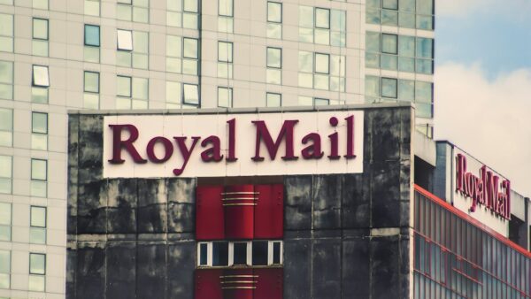 Royal Mail: Jak poprawnie adresować koperty?